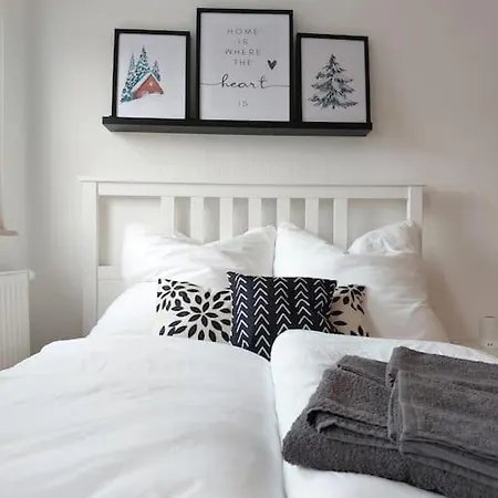 Rooftop Apartmens - Komfortable Neue Gemeinschaftsunterkunft Im Herzen Von - Raum 2 Lejlighed *